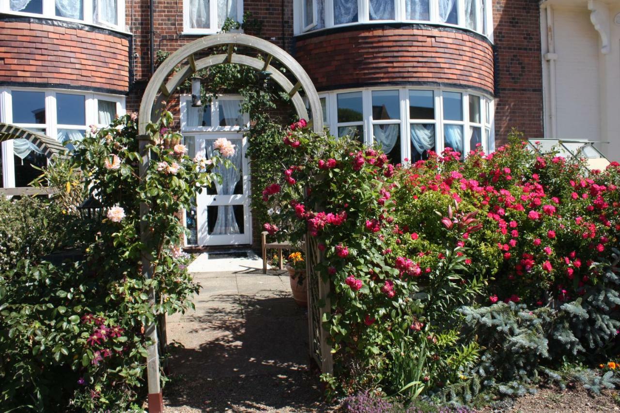 Hotel Barons Court Great Yarmouth Exterior foto